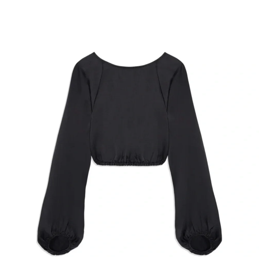 WeWoreWhat Black Balloon Sleeve Blouse - Picture 2 of 6